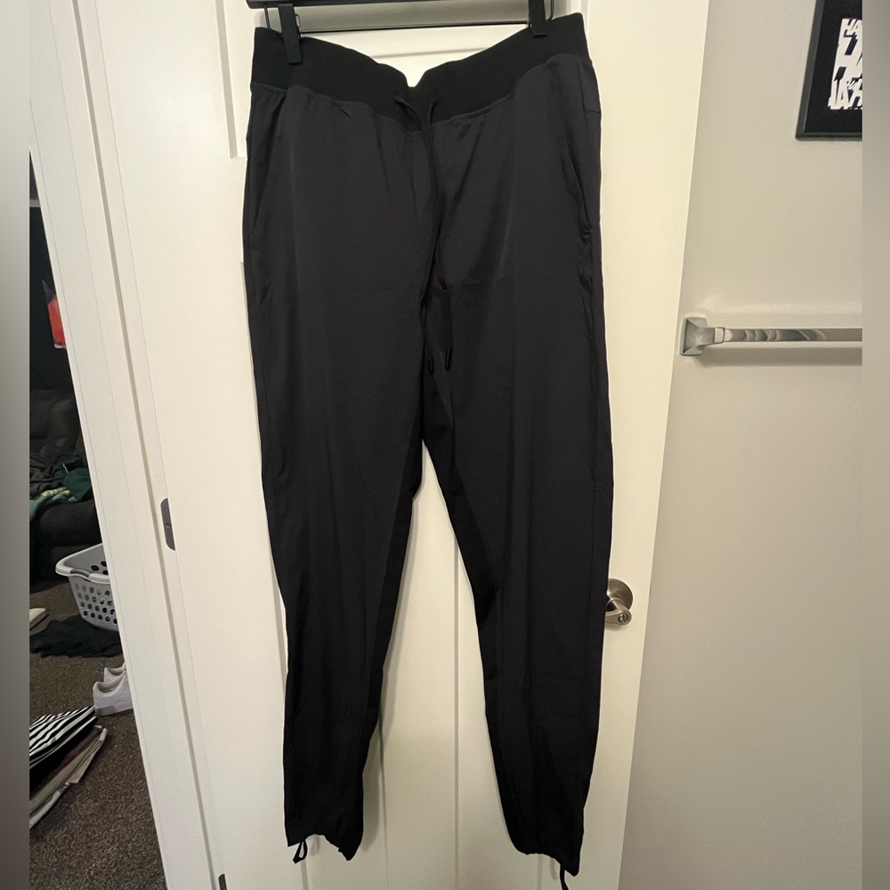 Lululemon men’s joggers